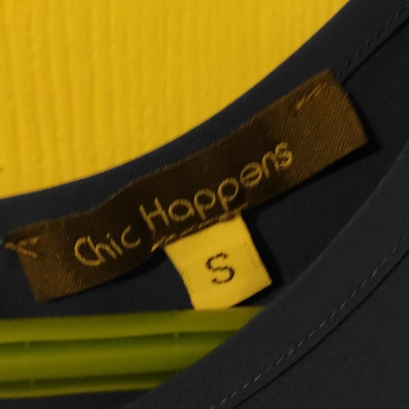 Dress - Picture 3 of 4